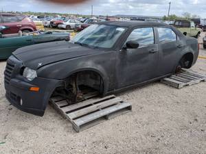 lot 1331 image: 2006 Chrysler 300 Automatic - Vin 2C3LA73W96H489588