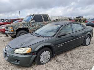 lot 1304 image: 2000 Dodge Stratus - Vin 1B3EJ46X51N549407
