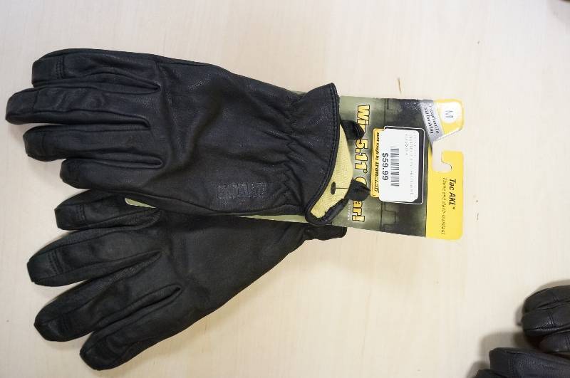 lot 1128 image: 5.11 Kevlar & Leather Tactical Gloves Brand New