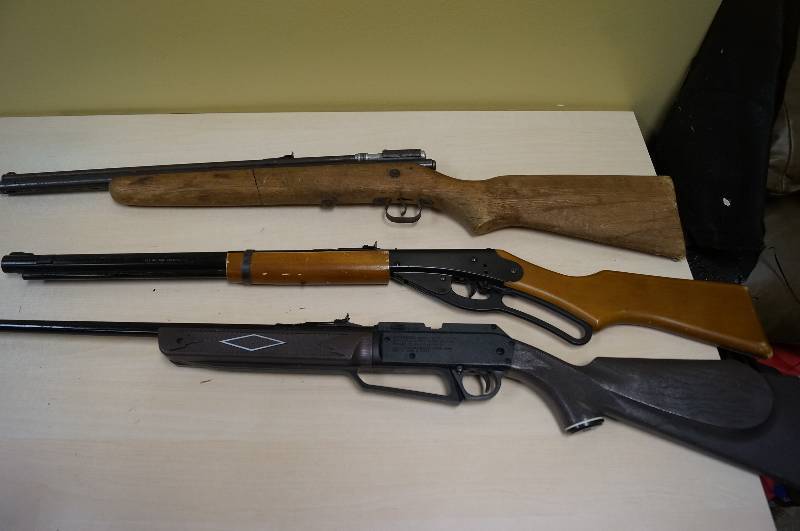 lot 1138 image: 3 BB guns
