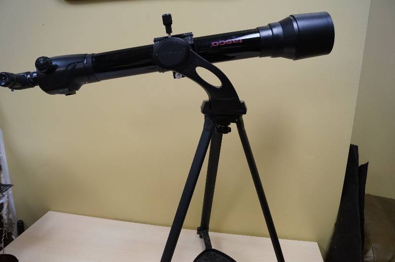 lot 1166 image: Tasco Telescope with Tri-pod
