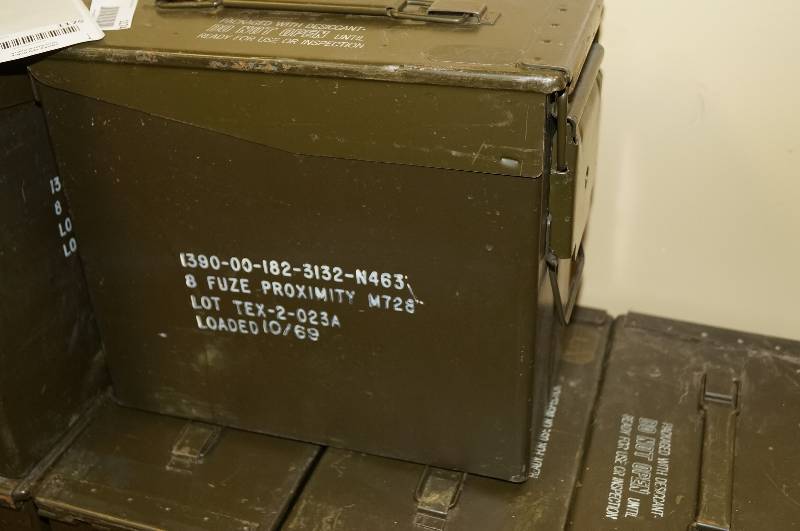 lot 1176 image: Genuine Military Ammo Can (.50 Cal )
