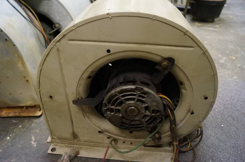 lot 5287 image: Squirrel Cage Blower w multi speed motor