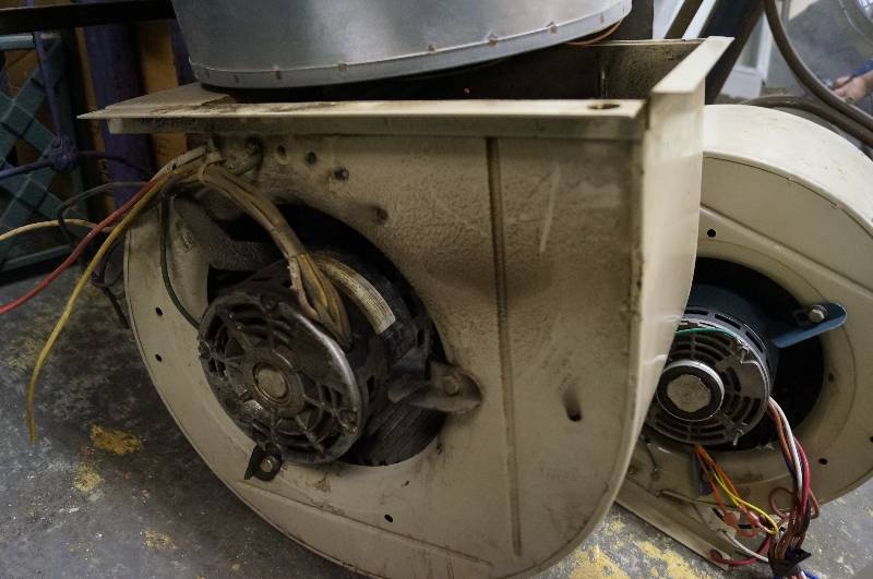 lot 5292 image: Squirrel Cage Blower w multi speed motor