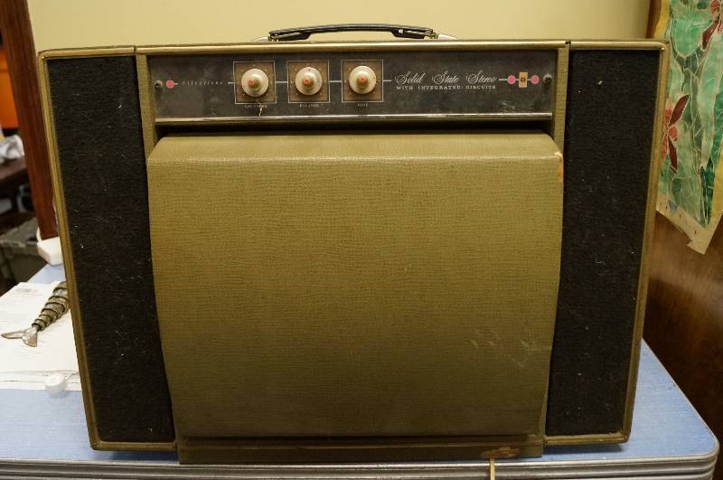 lot 5297 image: Portable record player