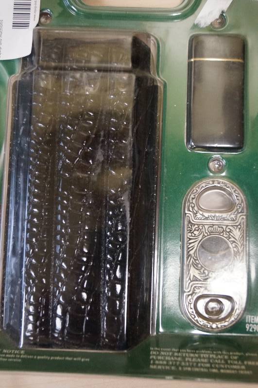 lot 1000 image: Cigar Travel case, cutter, and torch lighter