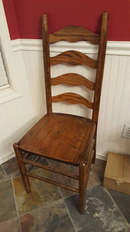 lot 1017 image: Oak ladder-back chair...