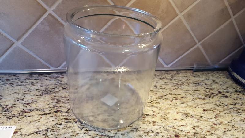lot 1054 image: Large glass apothecary jar 9 diame...