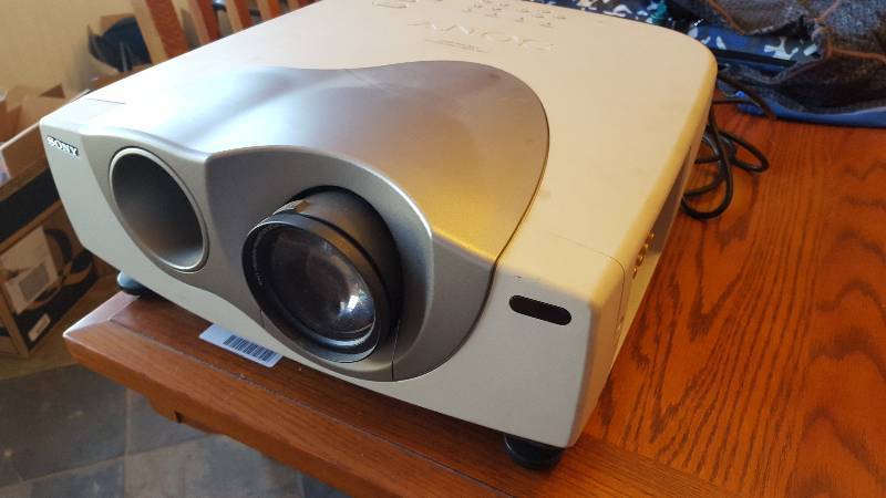 lot 1066 image: Sony LCD video projector model VPL-...