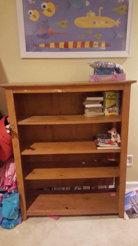 lot 1112 image: Wooden book shelf4shelves