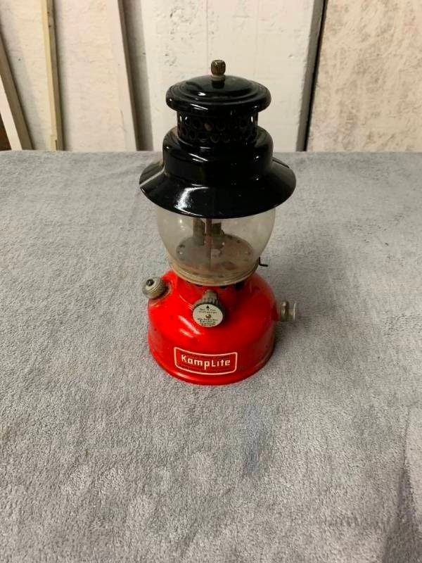 Vintage deals kamplite lantern