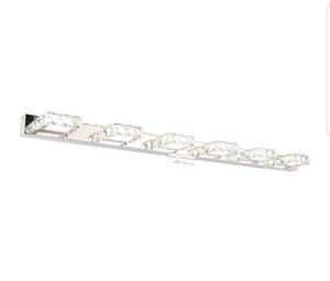 lot 460 image: Crystal Vanity Lights Over Mirror