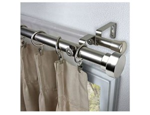 lot 476 image: Rod Desyne Bonnet 1 OD 28-48 inch-Light Chrome wWhite End Single Curtain Rod Set, 28-48