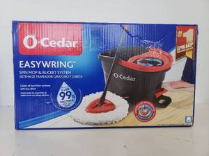 lot 75091 image: O-cedar Easywring Spin Mop