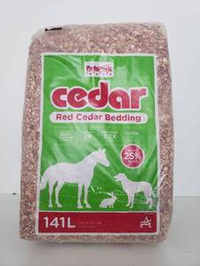 lot 75155 image: Pets Pick Cedar Bedding, 5.0 cu ft