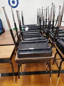 lot 154 image: Lot of 8 Open Top Storage School Desk 24 in x 18 in