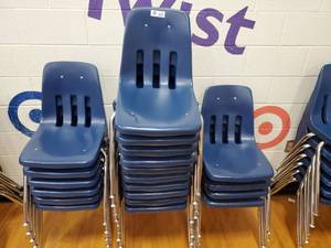 lot 162 image: Lot of 20 Blue Childrens School Chairs