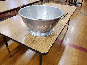 lot 245 image: Large Metal Colander