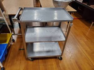 lot 247 image: 3 Shelf Metal Rolling Cart