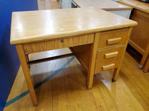 lot 254 image: Wood Desk with Drawers 42 in x 29 in