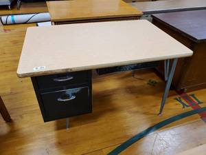 lot 255 image: Metal Based Desk With Drawers 48 in x 30 in