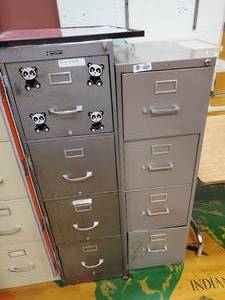 lot 282 image: Set of 2 Filing Cabinets