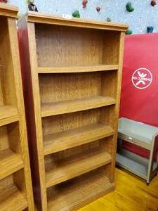 lot 290 image: 5 Shelf Wooden Book Shelf