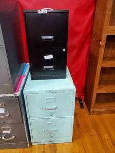 lot 292 image: Set Of 2 Two Drawer Filing Cabinets