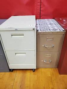 lot 295 image: Set Of 2 Two Drawer Filing Cabinets