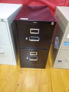 lot 297 image: 2 Drawer Metal filing cabinet