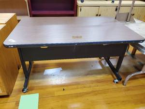 lot 305 image: Brown Computer desk With Cable Management Cutout 48 in x 30in x 26 in 
