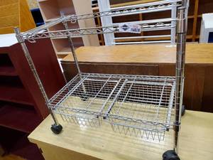 lot 312 image: Small Wire Cart