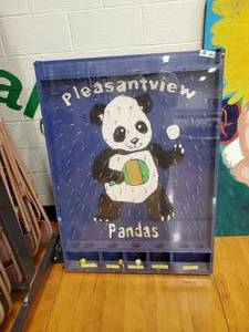 lot 366 image: Panda Plink Disk Drop