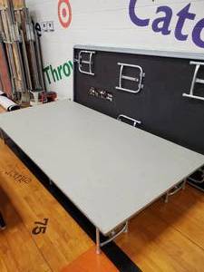lot 370 image: Lot of 4 Wenger Portable Stages