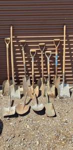 lot 7419 image: Long Handle shovels & extra heads