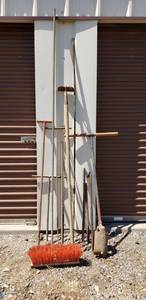 lot 7420 image: All thread, post hole digger, broom head, crank bars