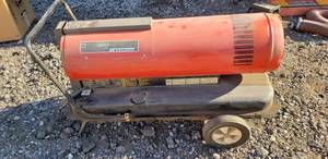 lot 7428 image: Champion 150 Kerosene heater by Gilson