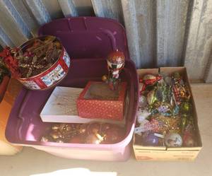 lot 8189 image: Christmas Ornaments and Garland  Tote Included