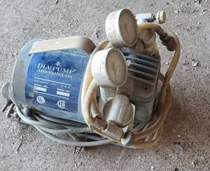 lot 9288 image: Dia-pump Air-shields Compresser