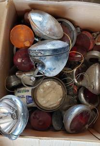 lot 9309 image: Old car lights