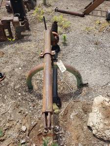 lot 2007 image: 3 point PTO driven auger 40 inch bit