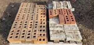 lot 2025 image: Assortment of Brick on Pallet