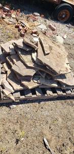 lot 2056 image: Pallet of Flagstone