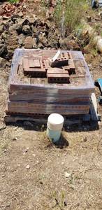 lot 2059 image: Pallet of Brick