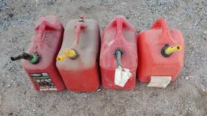 lot 1008 image: (4) Plastic 5 gal Gas Cans