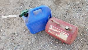 lot 1010 image: 5 gal Kerosene Can and Portable Air Tank