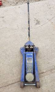 lot 1014 image: Michelin 3 12 Ton Speedy Lift Hydraulic Jack