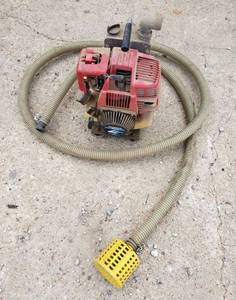lot 1026 image: Honda WX10 4 Stroke Lightweight Water Pump  Unable to pull to start