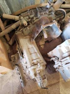 lot 1044 image: Cadillac Northstar 32 Valve V8 Transaxle