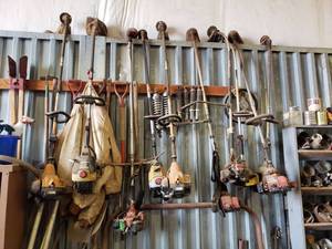 lot 1047 image: (10) Weed Wackers  FOR PARTS ONLY  Non Working